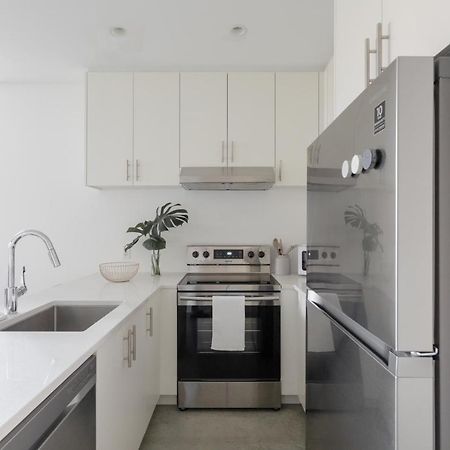 Welcome To Kinn Apartment - Lovely One Bedroom Vancouver Exterior foto