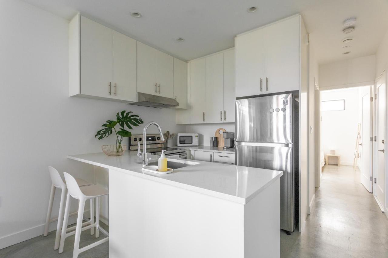 Welcome To Kinn Apartment - Lovely One Bedroom Vancouver Exterior foto