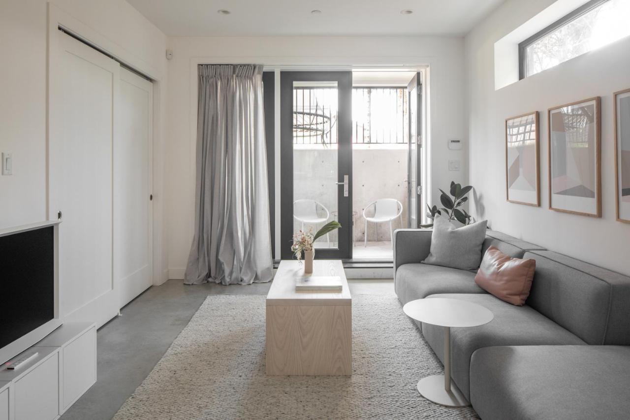 Welcome To Kinn Apartment - Lovely One Bedroom Vancouver Exterior foto